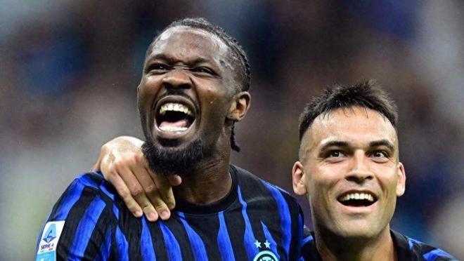 球迷们则需 球迷们则需